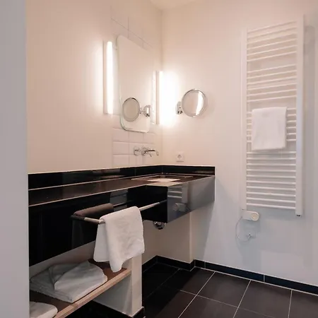 Hotel Cross By Hackmann 4*