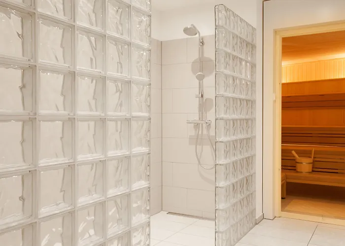 Vienna House Easy By Wyndham & 酒店 4*